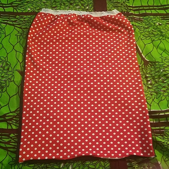 Disneyland Paris skirt - Picture 2 of 2